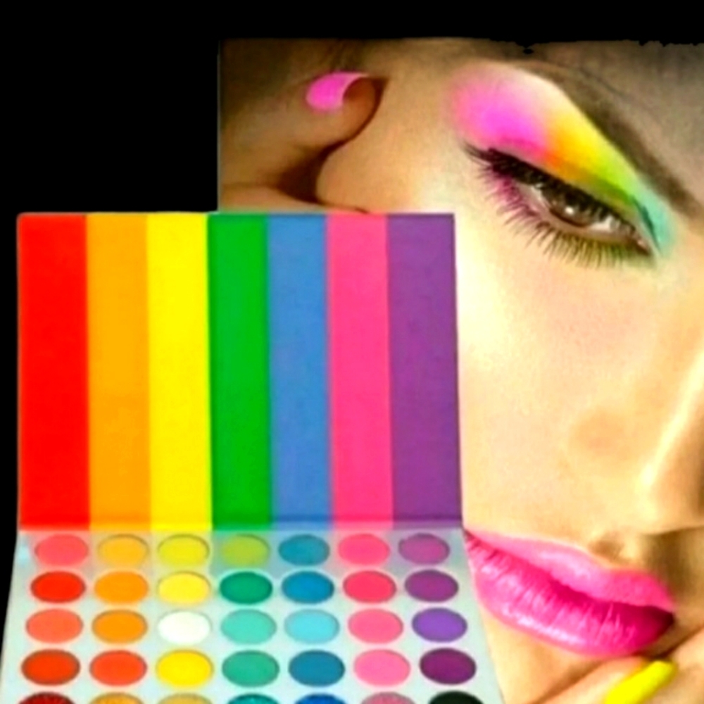 Panther Eyeshadow 35 Fabulous Color